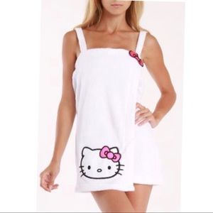 Hello Kitty shower wrap. White. Small